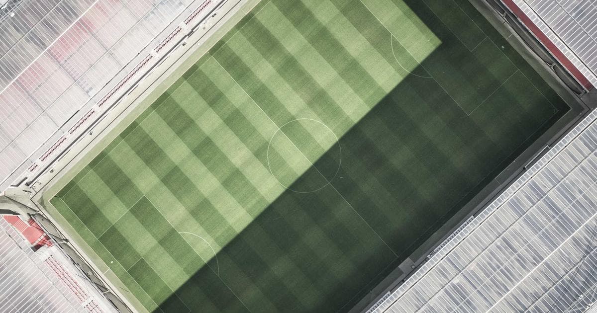 AI头像定制：我见过最实在的AI副业，上手门槛低到离谱